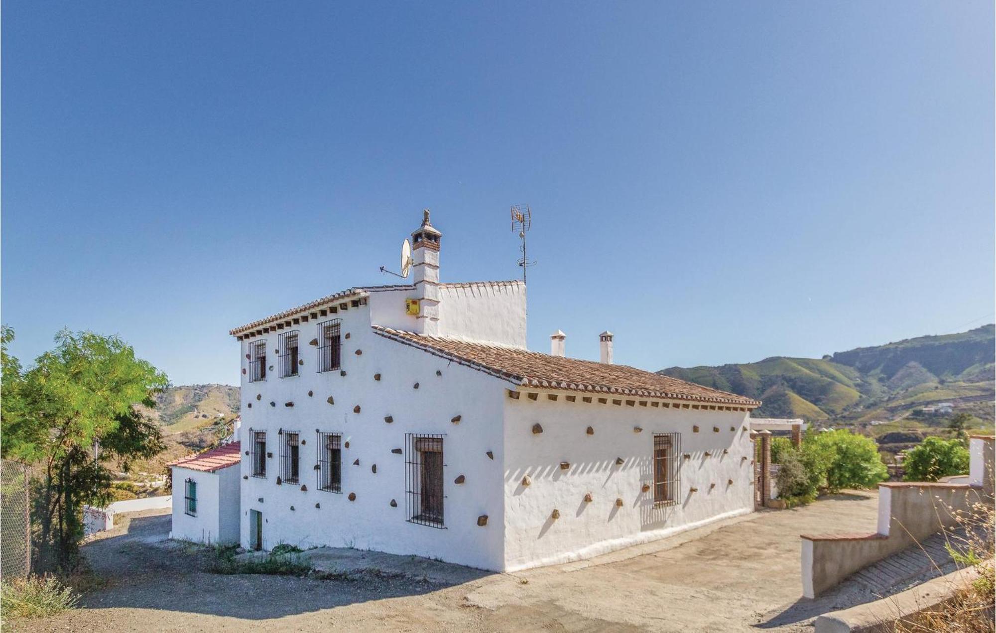 Awesome Home In Almachar With Kitchen Extérieur photo